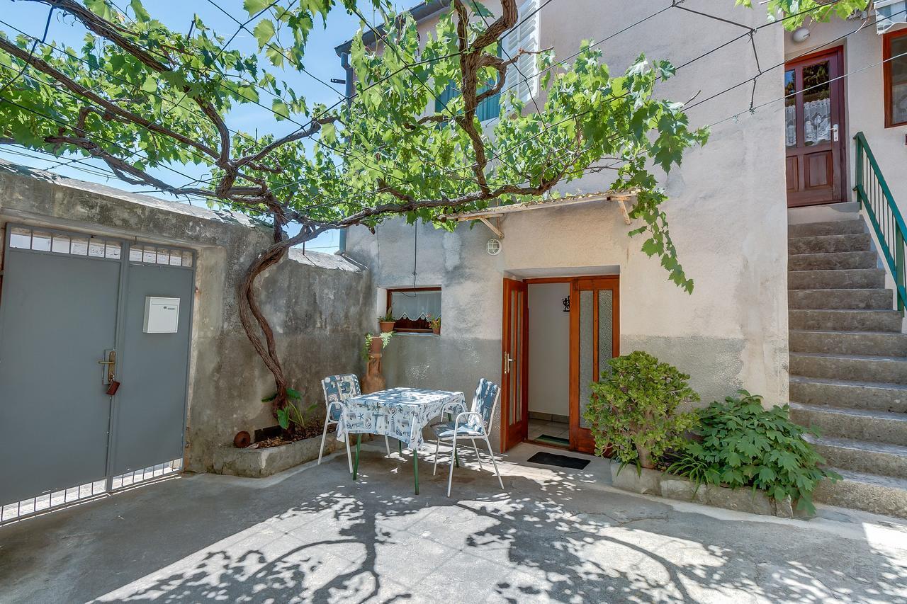 Apartments Ivna Велі-Лошинь Екстер'єр фото