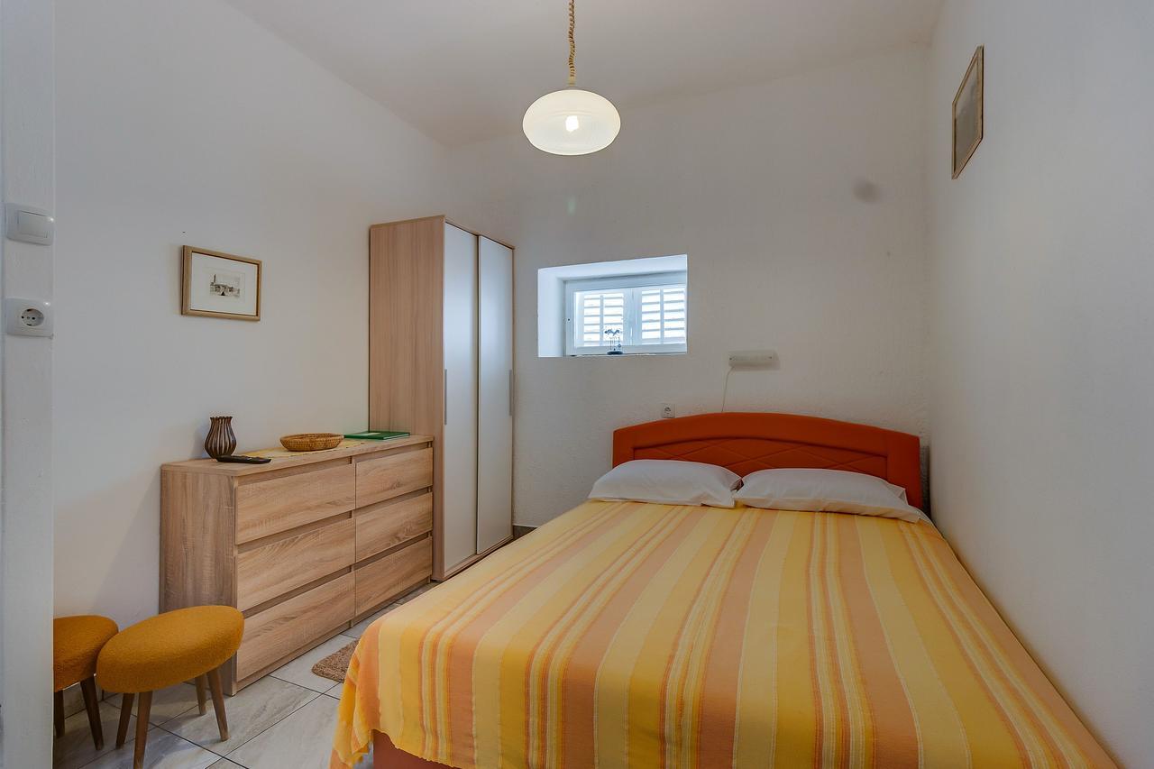 Apartments Ivna Велі-Лошинь Екстер'єр фото