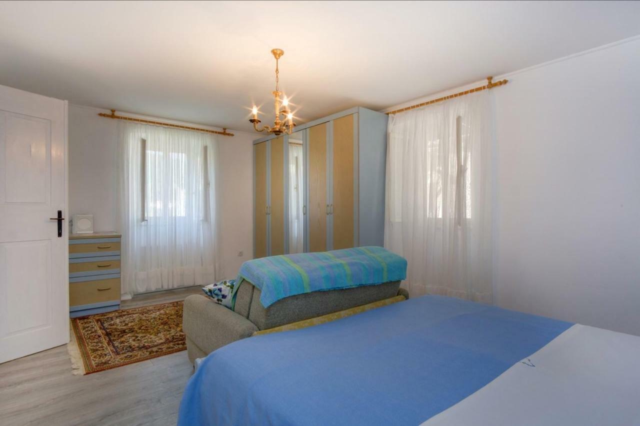Apartments Ivna Велі-Лошинь Екстер'єр фото