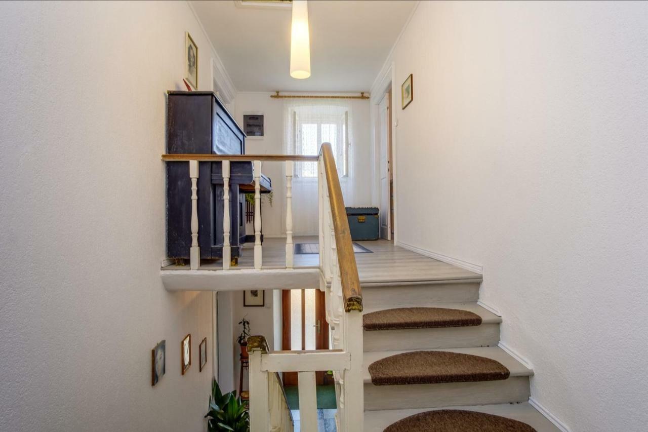 Apartments Ivna Велі-Лошинь Екстер'єр фото